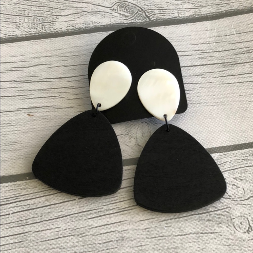 Zara Style Large Statement Earrings - Picture 3 of 5